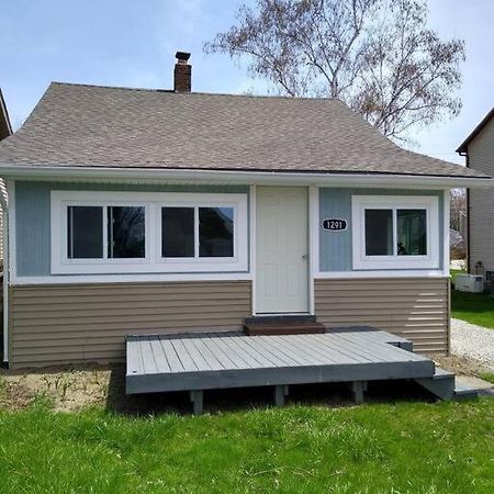 Charming And Happy Walled Lake Mi Cottage Novi Eksteriør bilde