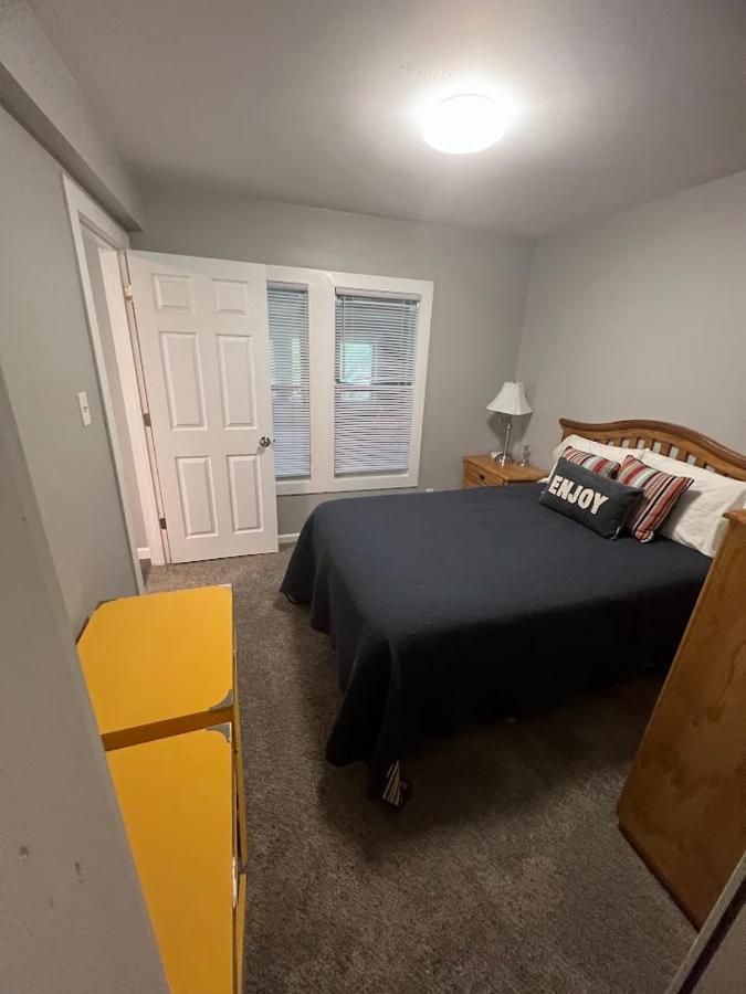 Charming And Happy Walled Lake Mi Cottage Novi Eksteriør bilde